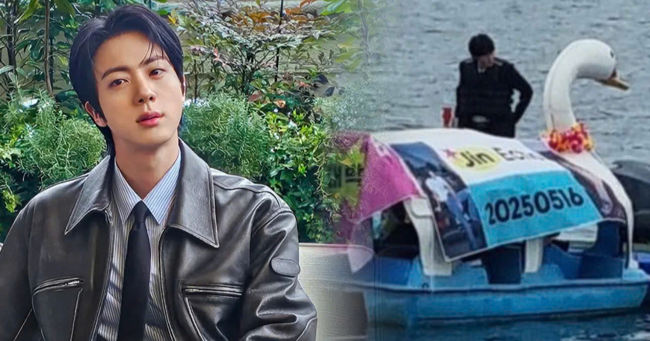Jin Attracts Huge Attention As He's Spotted Driving A Duck Boat On The Han River