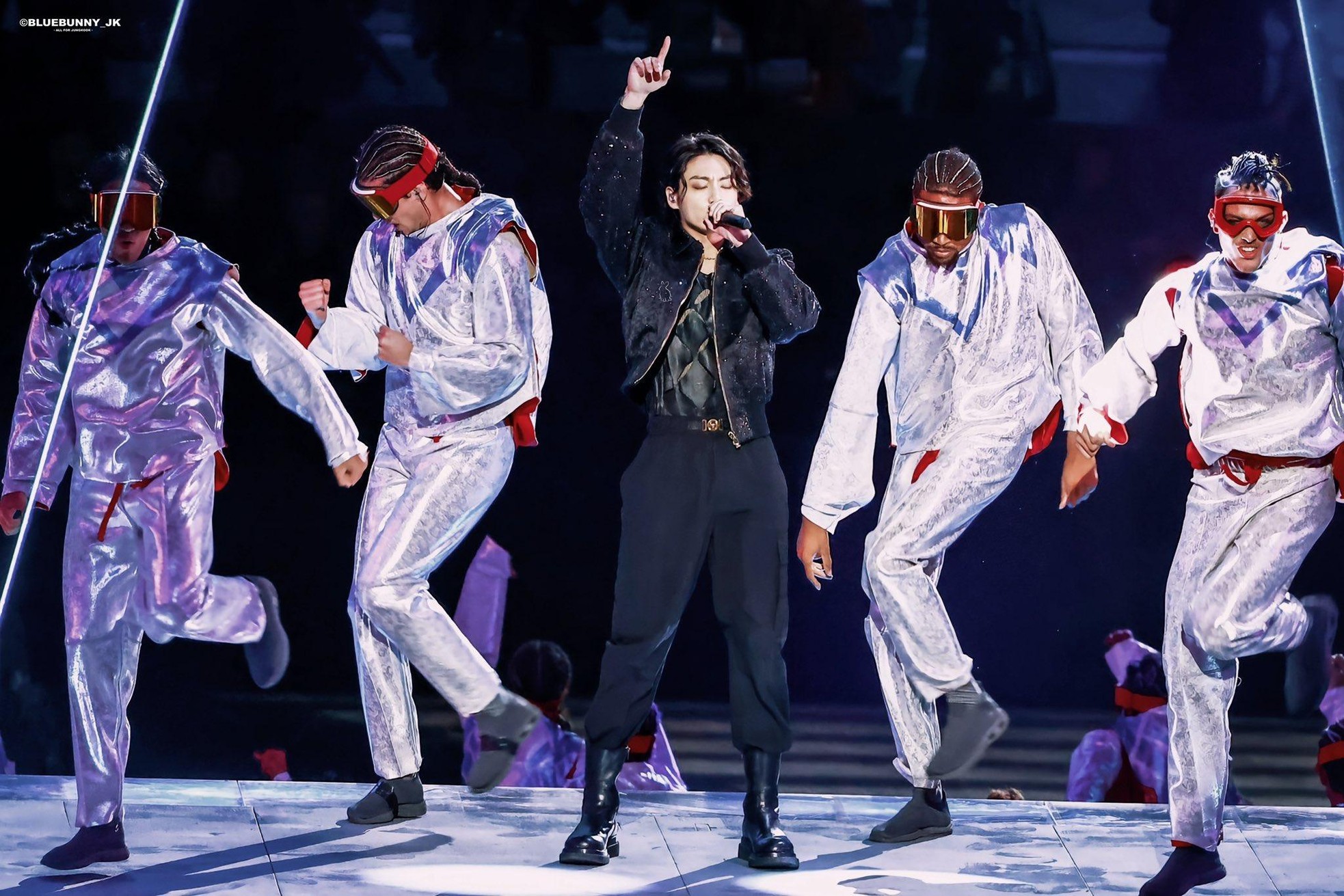 A Filipino Dancer Reveals Jungkook's Special Scent That He Never In His Life