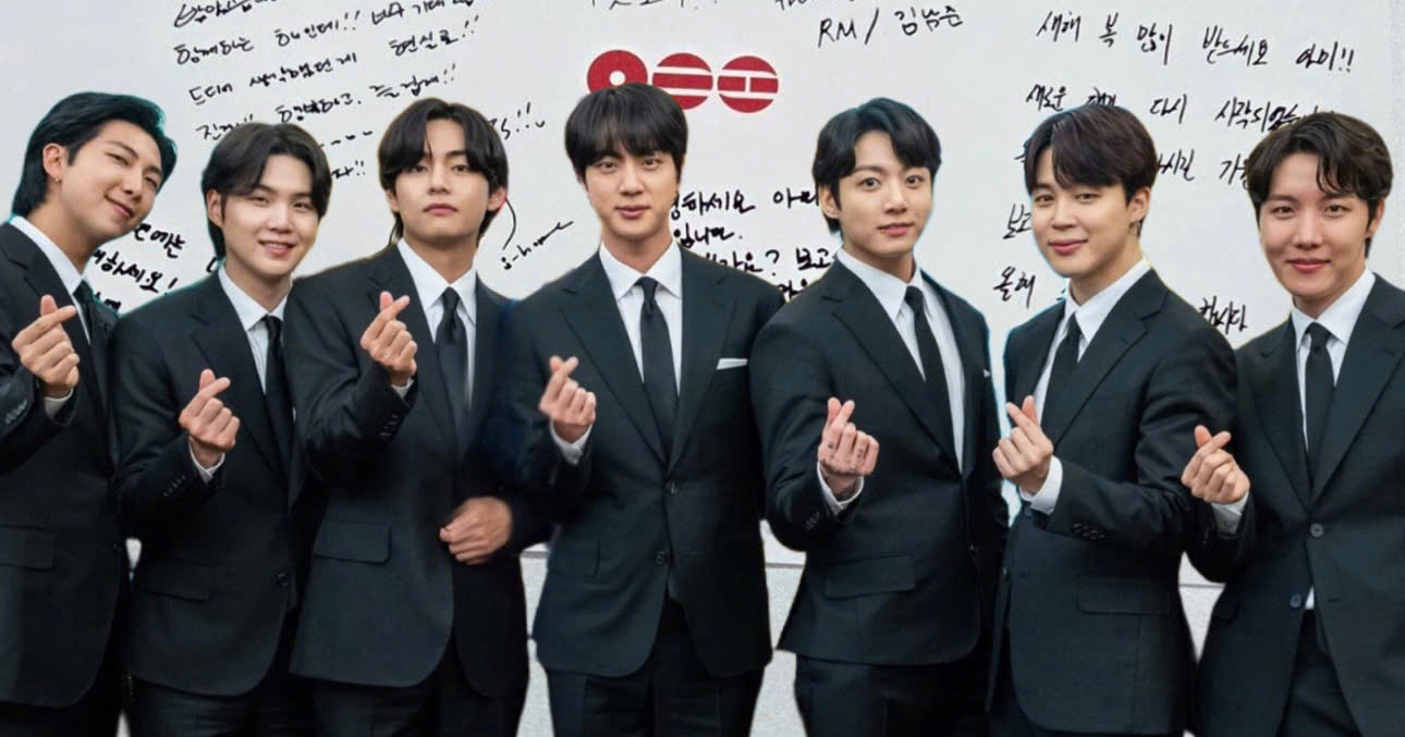 ARMYs Outraged As Handwritten Letters From BTS To Fans Are Put Up For Sale